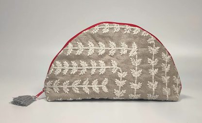 Stunning Handmade Makeup Bags: Enhance Your Beauty with Exquisite Craftsmanship - Image 16