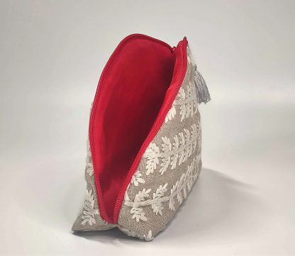 Stunning Handmade Makeup Bags: Enhance Your Beauty with Exquisite Craftsmanship - Image 17