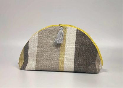 Stunning Handmade Makeup Bags: Enhance Your Beauty with Exquisite Craftsmanship - Image 4