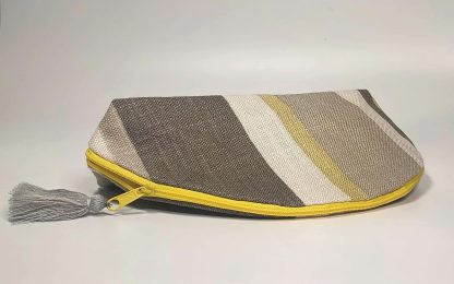 Stunning Handmade Makeup Bags: Enhance Your Beauty with Exquisite Craftsmanship - Image 3