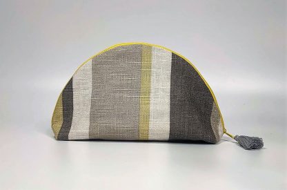 Stunning Handmade Makeup Bags: Enhance Your Beauty with Exquisite Craftsmanship - Image 2